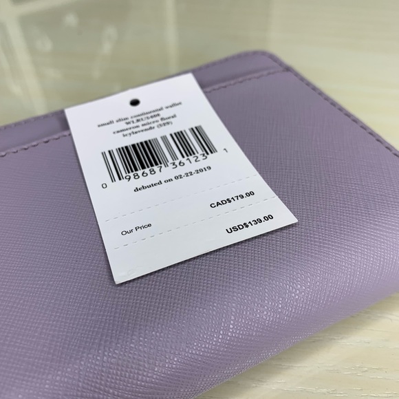 🔥FINAL SALE🔥Kate Spade Wallet - Picture 3 of 4